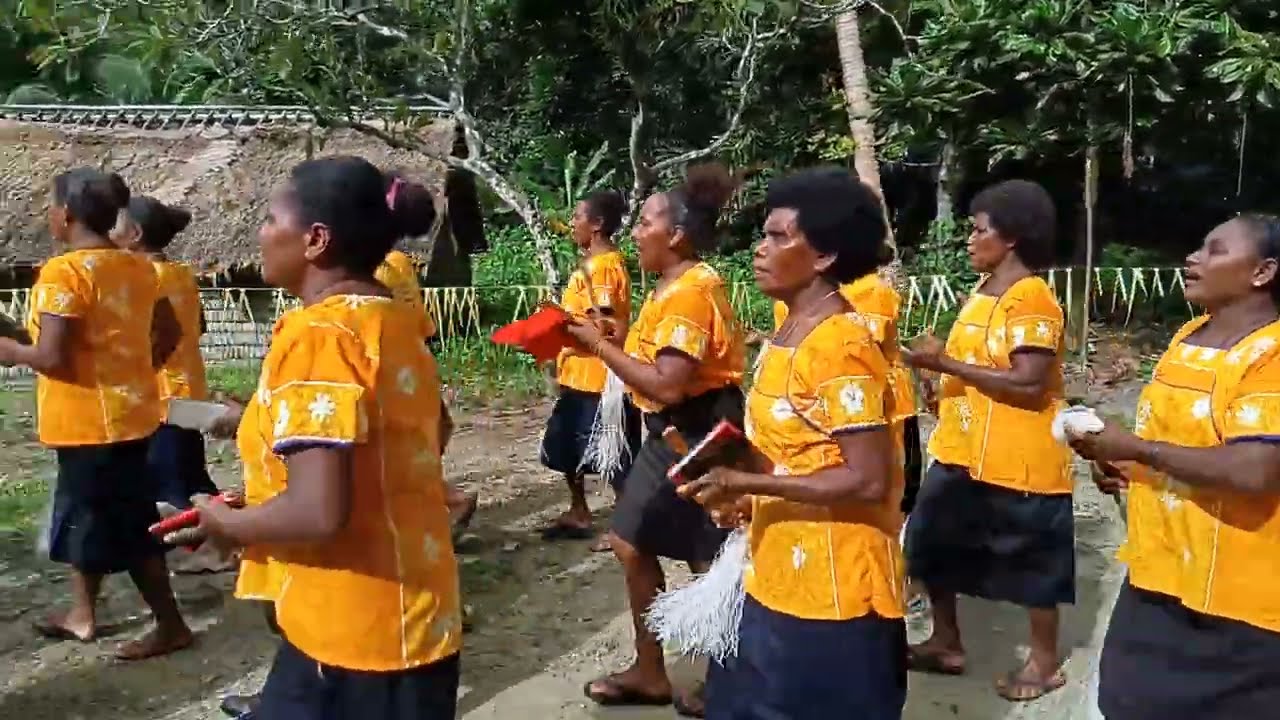 Aulupaine Womens marching Band (Small Malaita)