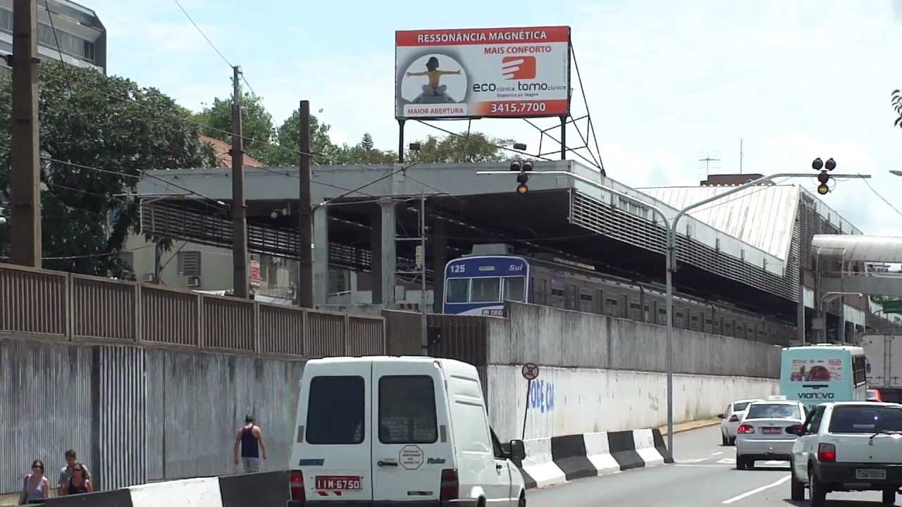 Trensurb - Trem partindo da Esta&ccedil;&atilde;o Canoas/La Salle