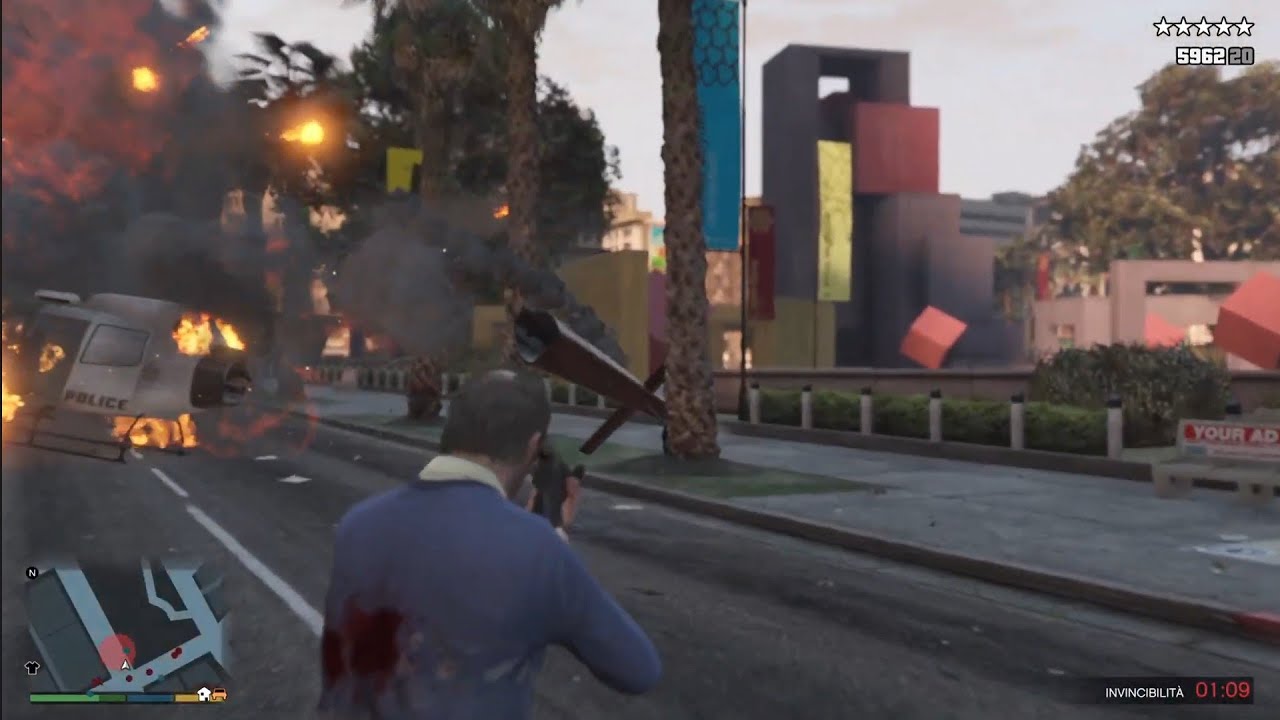 GTA 5 - Trevor's Police Station Massacre + 5 Stars Cop Escape.