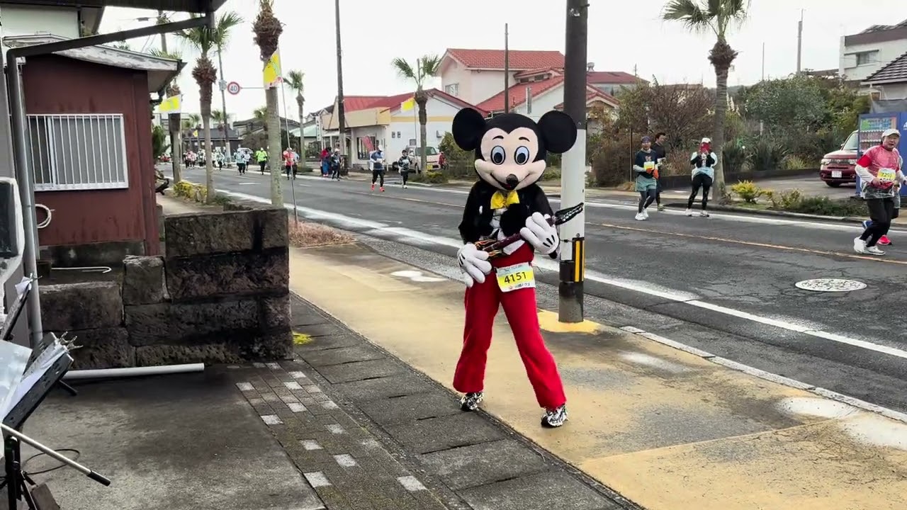 菜の花マラソン応援　負けないで　ランナーさん飛び入り参加　その2