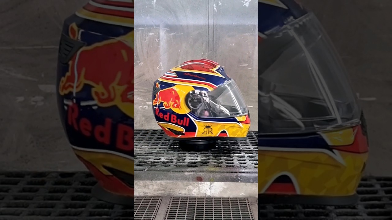 RedBull alex albon design. #custompaint #helmetdesign #alexalbon #racing #helmet