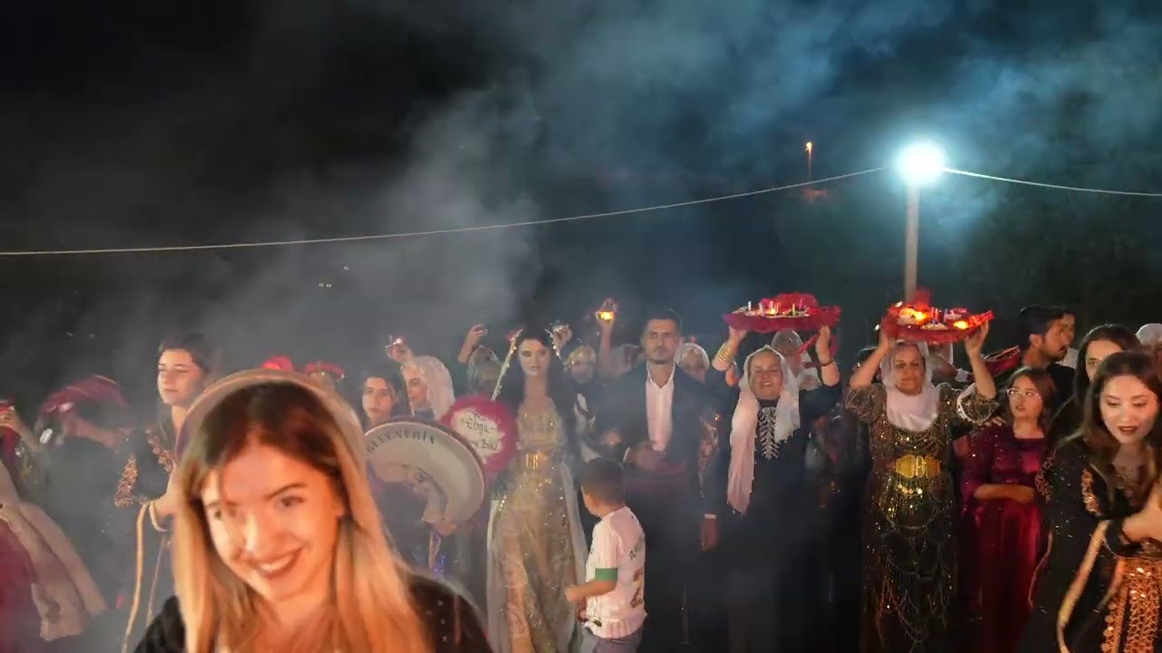 Badıkan Aşireti Kerra kolundan Aşiret lideri H. Şirin Aslan oğlu Erhan Aslan’ın düğünü