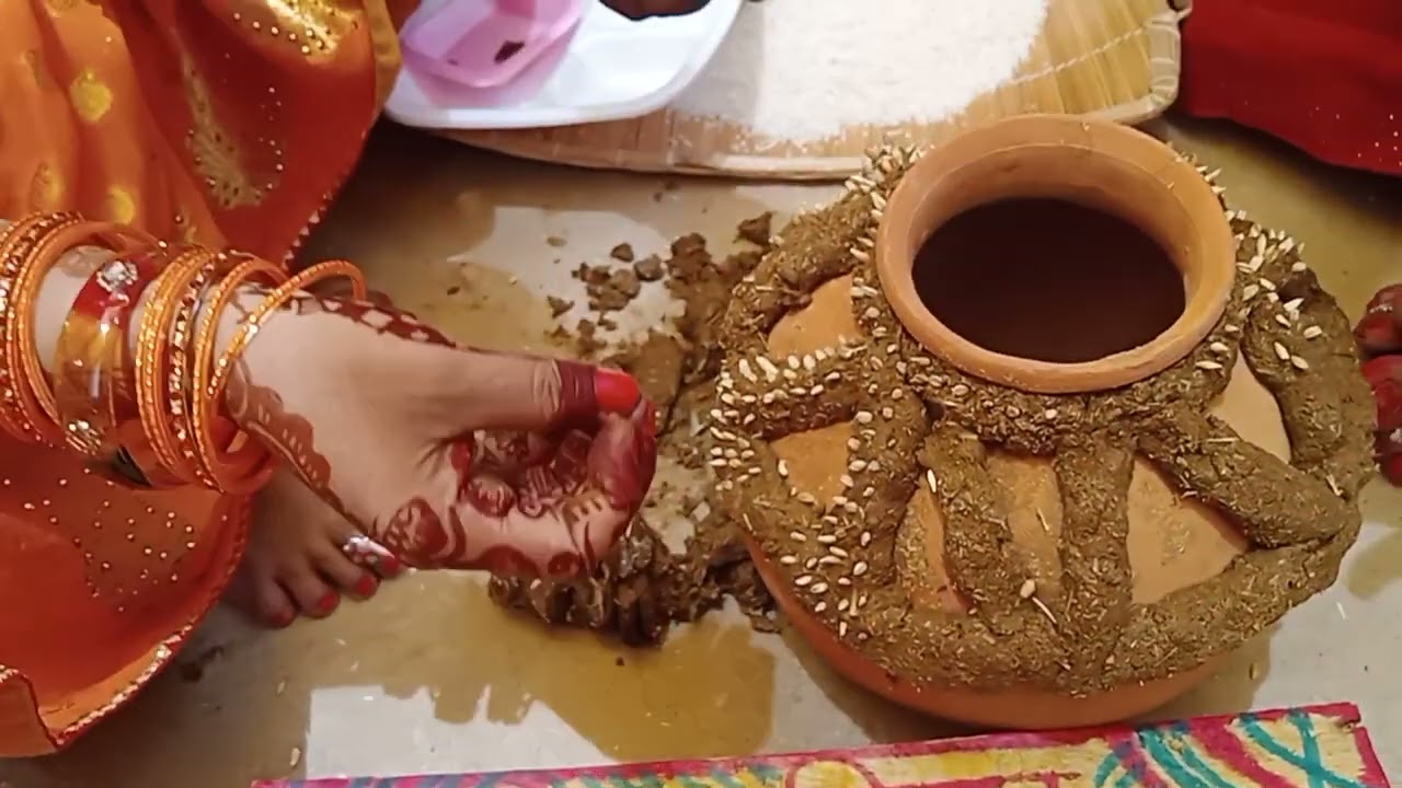 कलश गोठते समय का गीत, नाचत गावत गएऊं चंडिका मईया मंदिर #बहुत ही प्यारा गीत #viral video 🌹🙏🙏🌹#hitsong