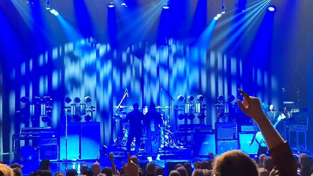 The Cult - Edie (Ciao Baby) live@sentrumscene Oslo 17.06.25