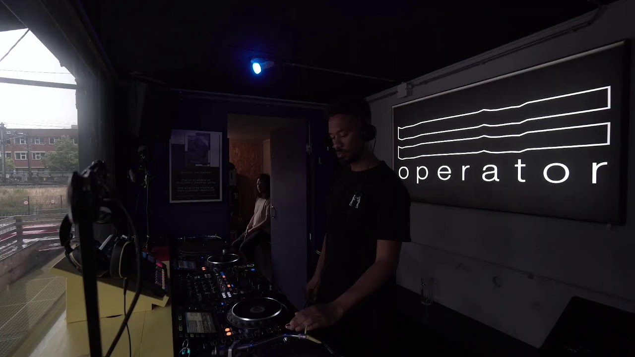 Lo Fidelity Radio w/ DIENAAR