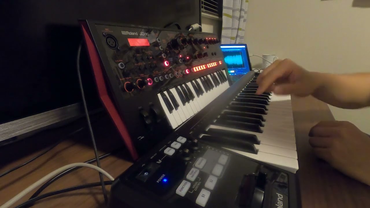 My JD-Xi got a MIDI keyboard controller!