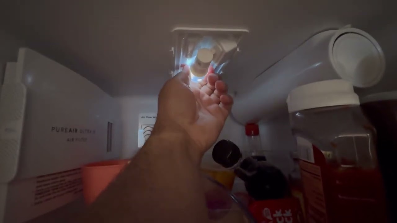 Как заменить лампу Frigidaire