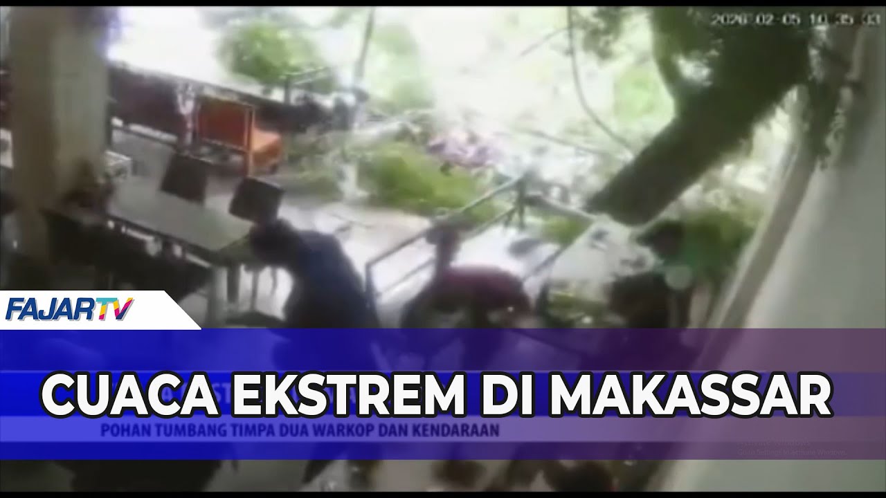 CUACA EKSTREM DI MAKASSAR,  POHAN TUMBANG TIMPA DUA WARKOP DAN KENDARAAN