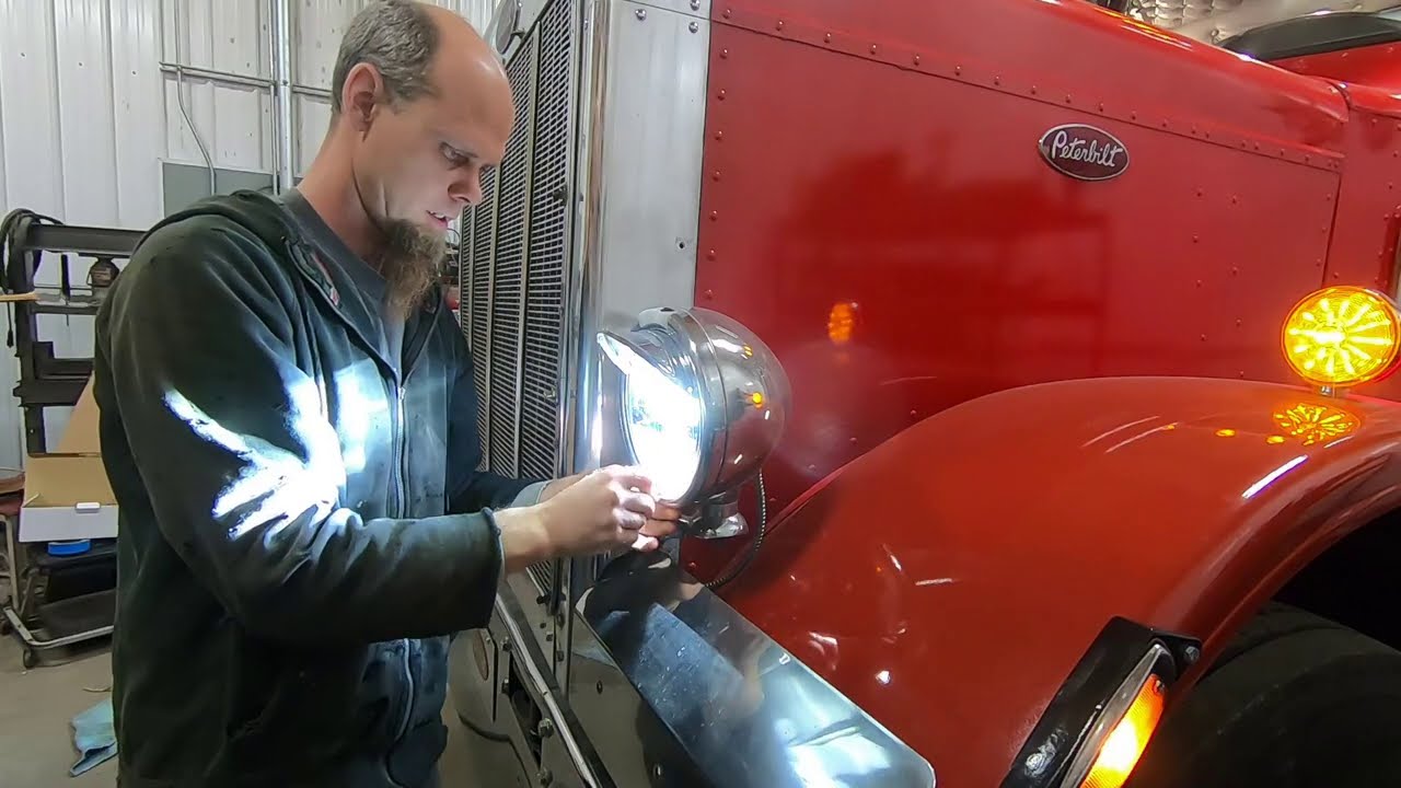 Peterbilt 359, реконструкция, эпизод 42 — обновление освещения