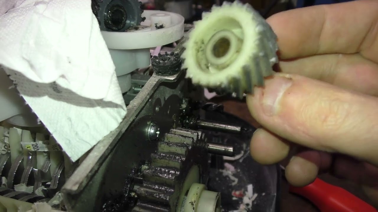 Reparatur Aktenvernichter Fellowes selber reparieren
