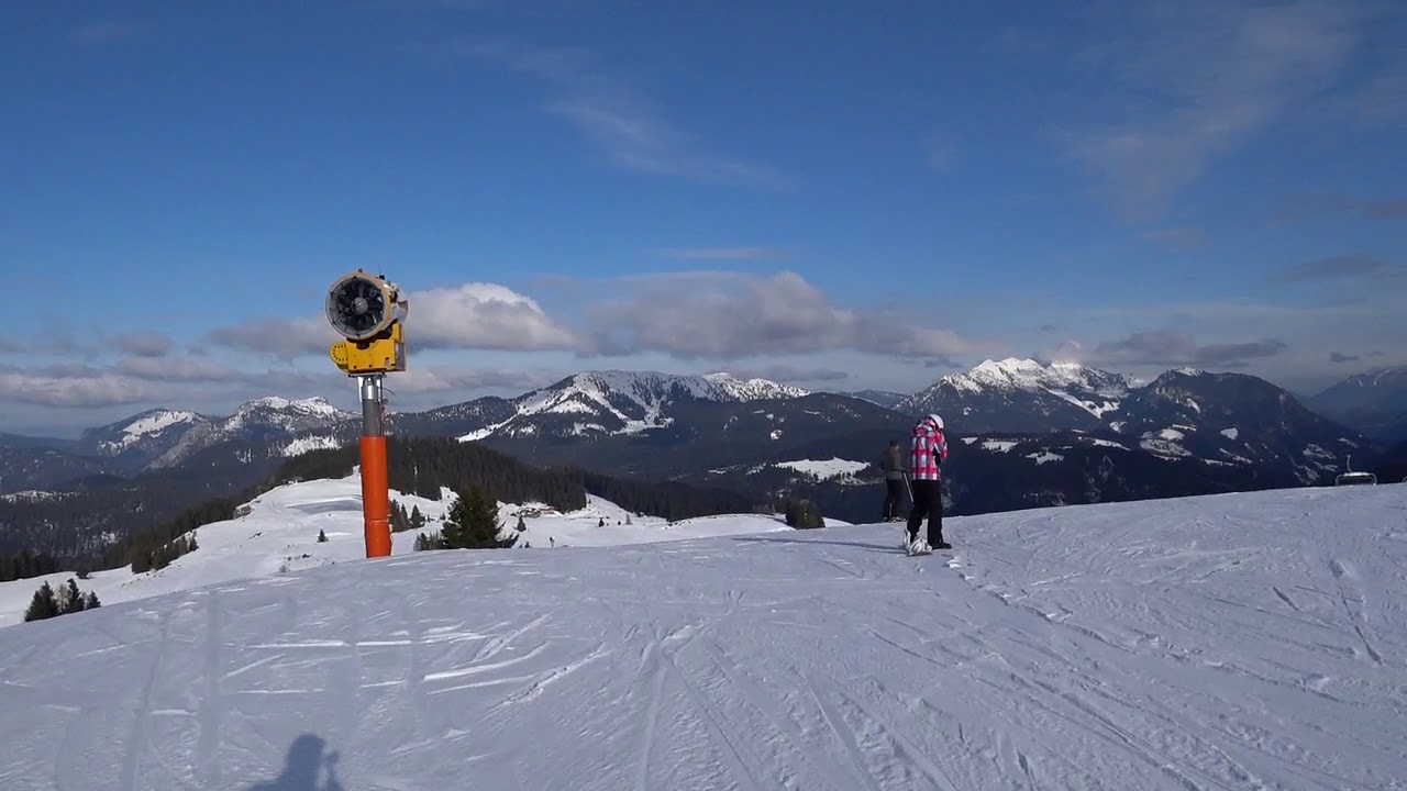 Kapellenbahn mit Piste 4 im Skigebiet Steinplatte