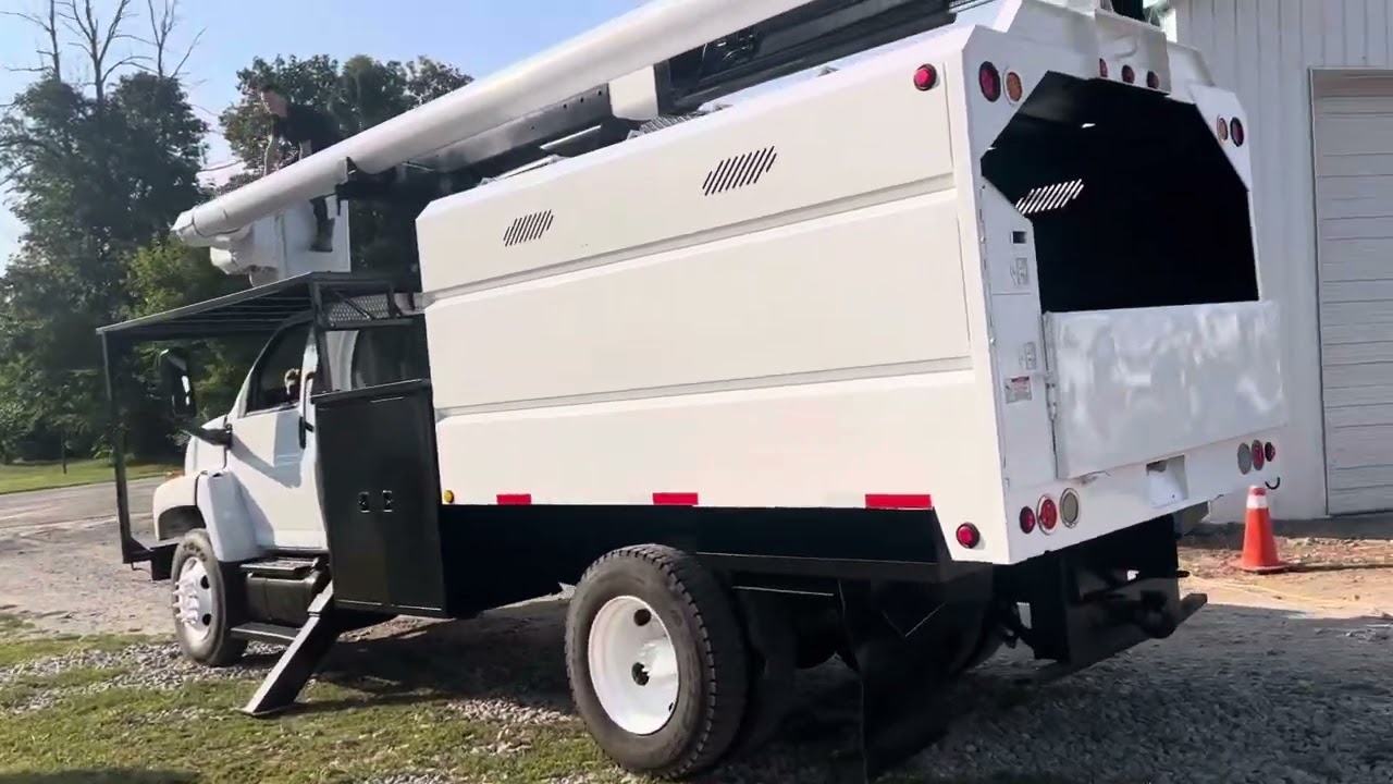 Forestry bucket truck for sale