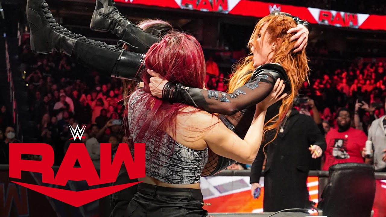 Damage CTRL plant Becky Lynch through a table