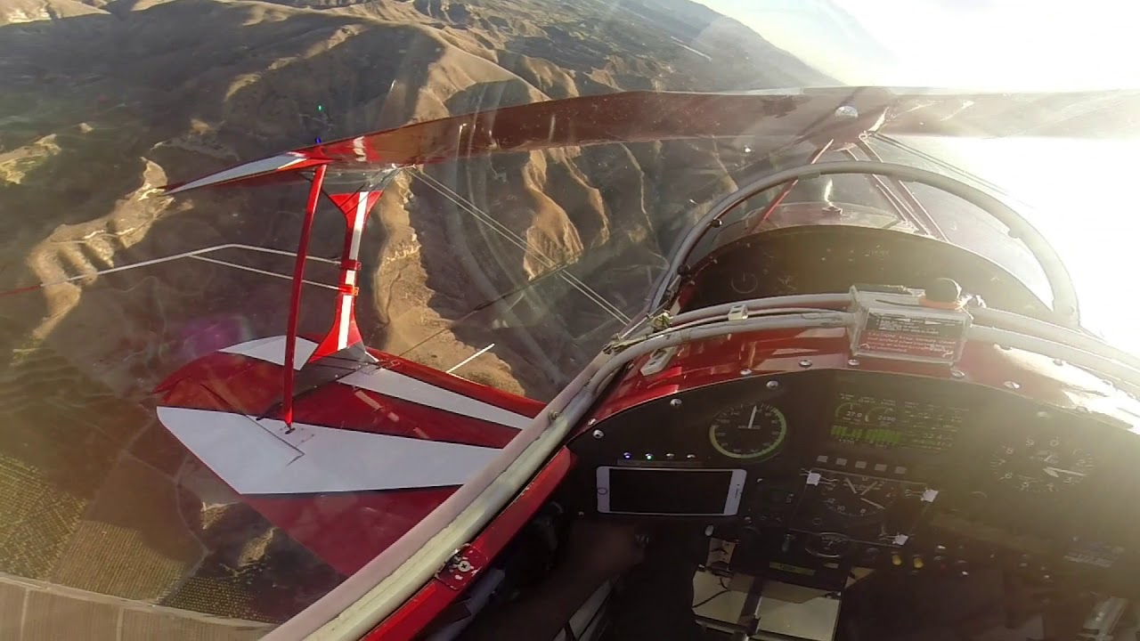 Pitts S2 tumbles and snaps