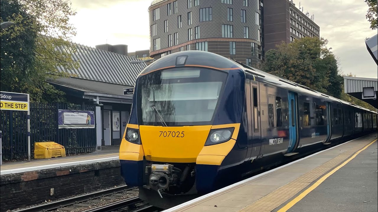 **City Beam** Southeastern | 707025 | Journey on the Sidcup Line