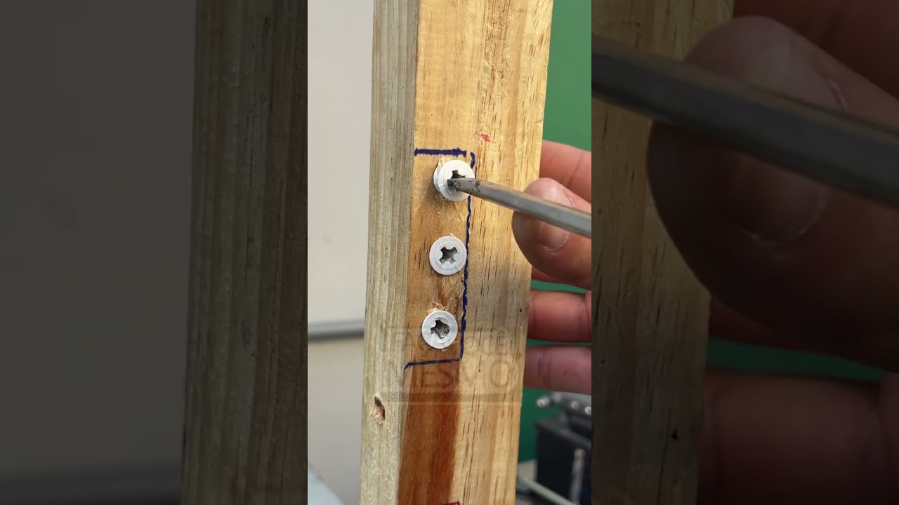Быстрый совет по ремонту петель, о котором мало кто знает #AmericanBuilds #SmartFix #DIYRepair