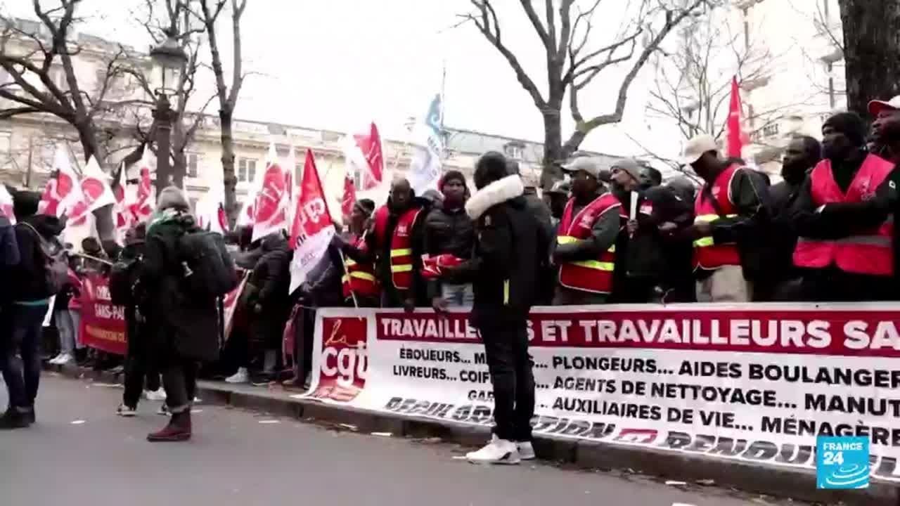 Francia: asociaciones de derechos humanos critican proyecto de ley antimigrantes