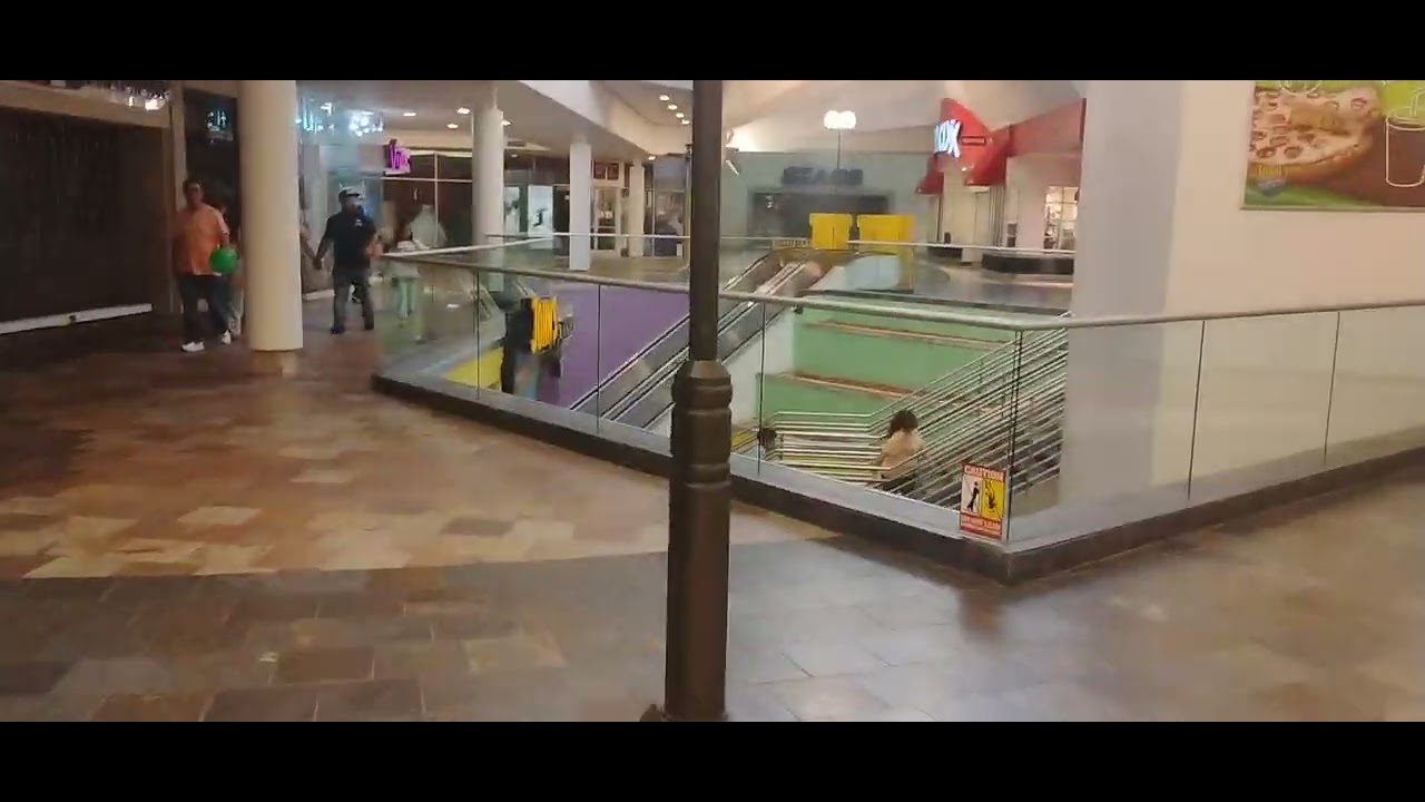 Buena Park Mall 4K 2 Walking Around in Downtown Mall 