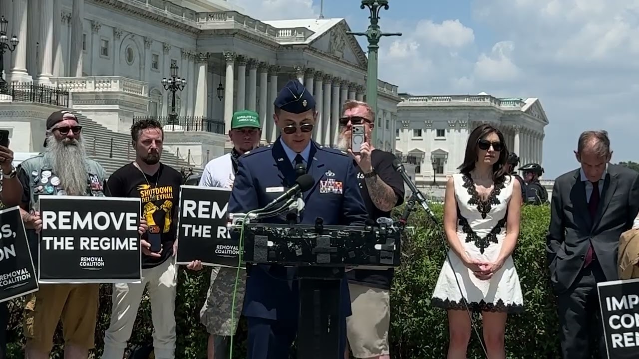 МАЙОР АКТИВНОЙ СЛУЖБЫ ПРИЗЫВАЕТ К ИМПИЧМЕНТУ ТРАМПА!