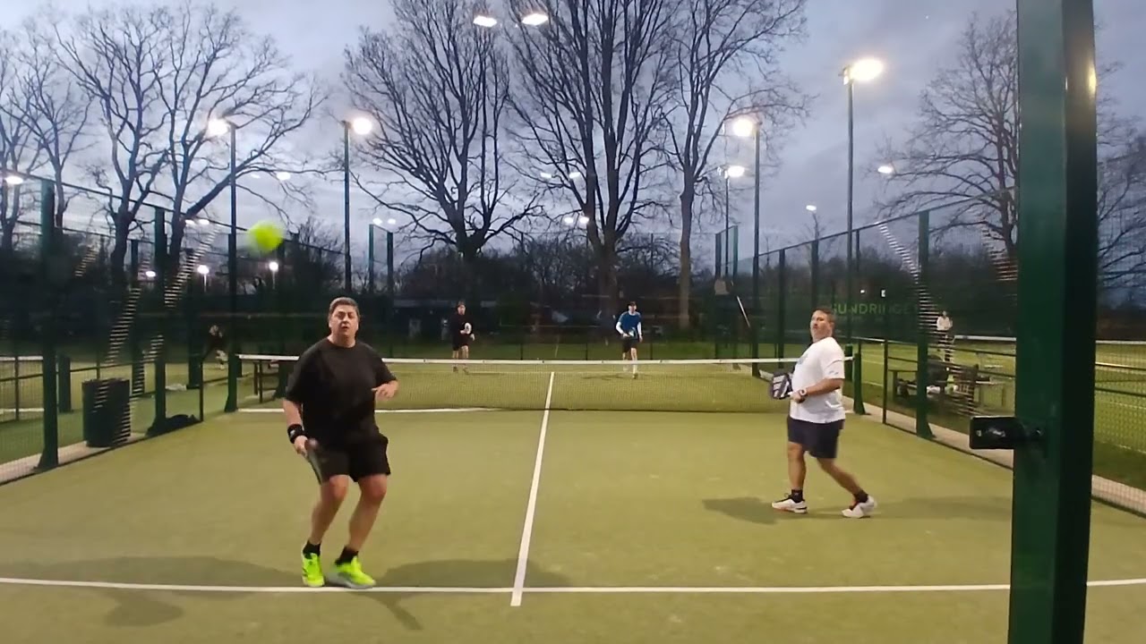 SET 1 - Alfonso/Mirko 4  6  Joe/Tim 