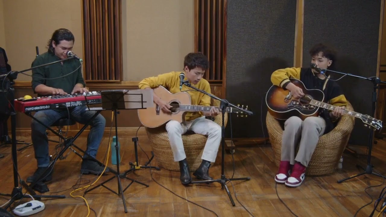 Cherry Myo (Guys from Chin) Thawngbawi,DavidLai & Benjamin Sum Fb live
