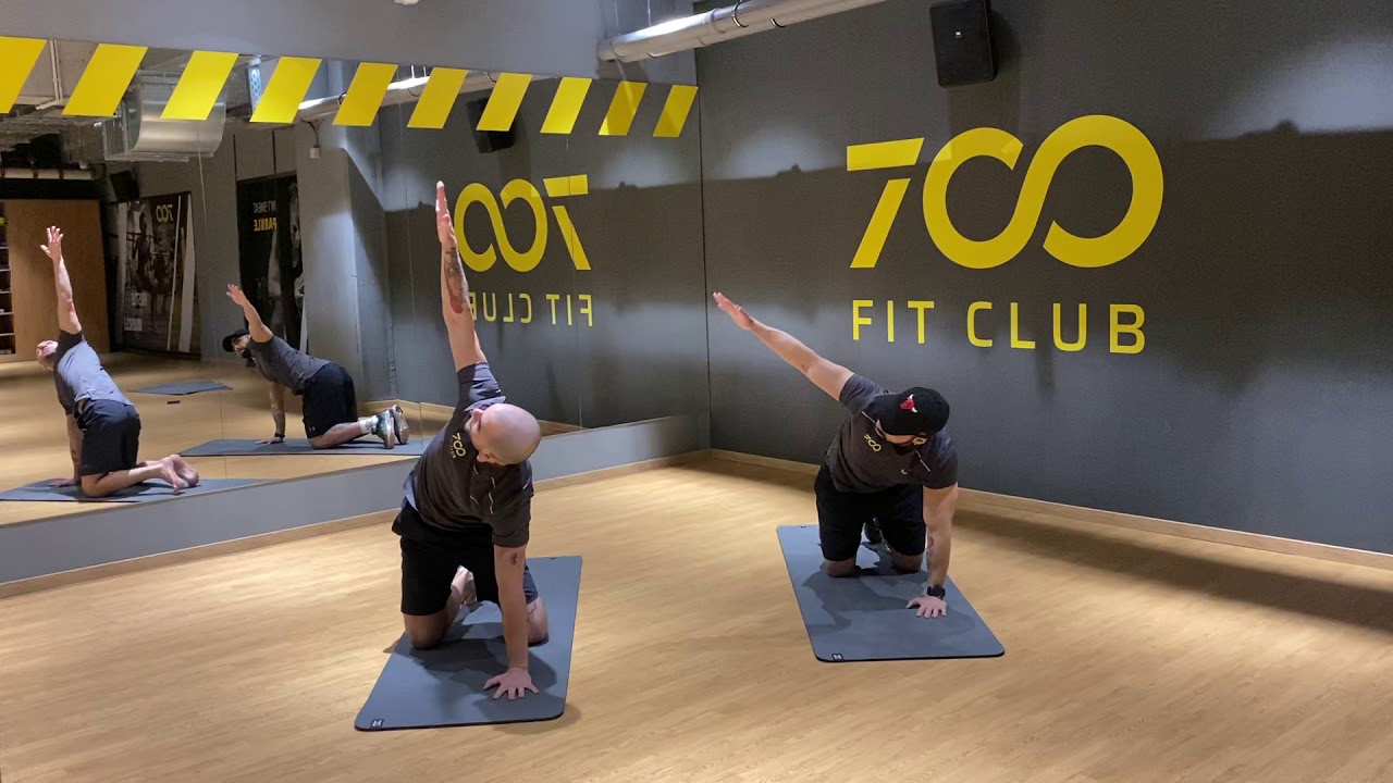 700 Fit Club Home Workouts: mobilizarea coloanei vertebrale cu Madalin Constantin si Giani Stan