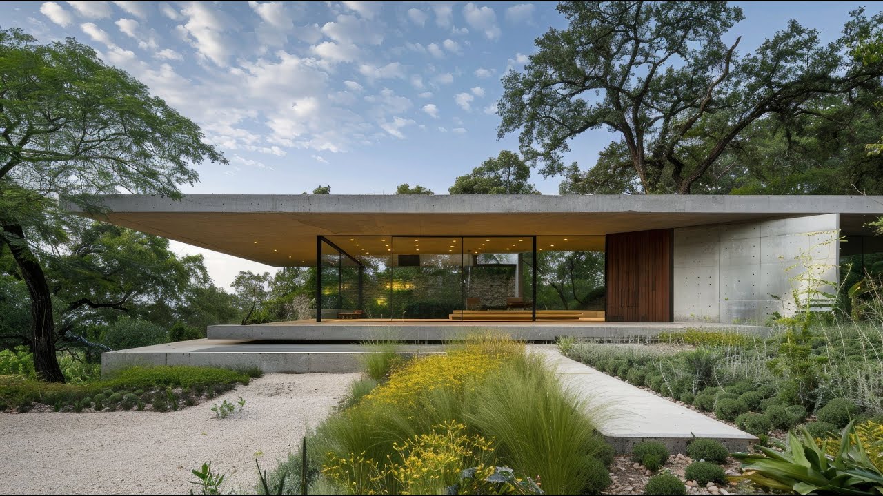 Concrete Single-Level Homes Designed for Long-Term Living