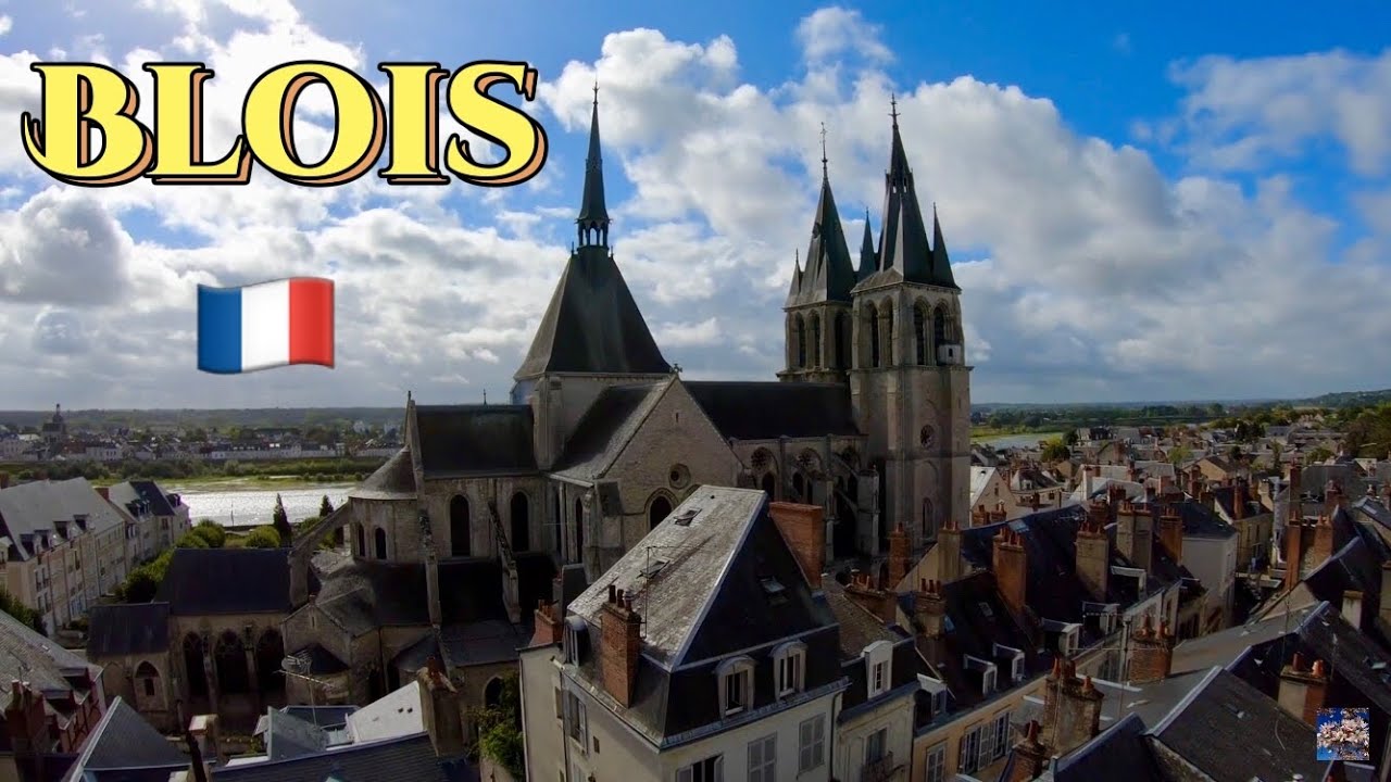 A Walk Around Royal Ch&acirc;teau de Blois, Loire Valley 🇫🇷 France