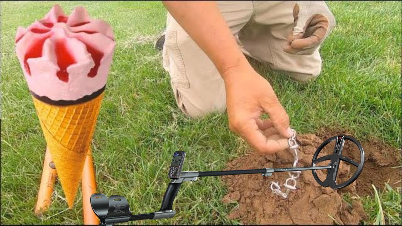 Unlocking Haagen Dazs In TWO STATES: Metal Detecting NYC