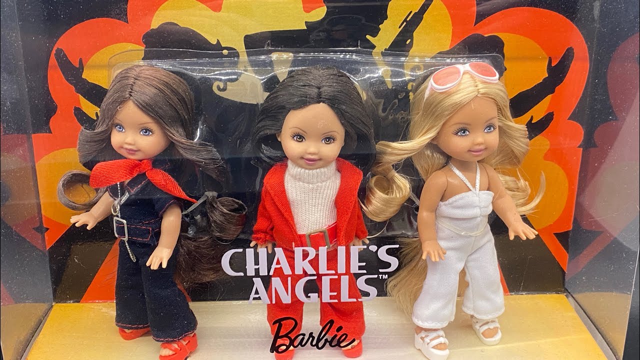 2009 Charlie’s Angels Kelly Doll Giftset N6583 4.5” Barbie Pink Label Collector Dolls 1970s TV