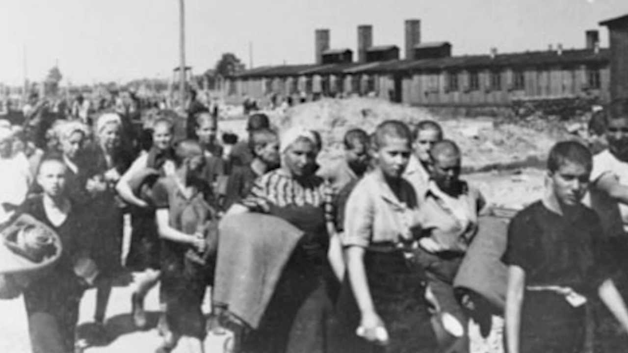 A Greek Girl in Auschwitz: Rebecca Hauser's Story (2/7) ©