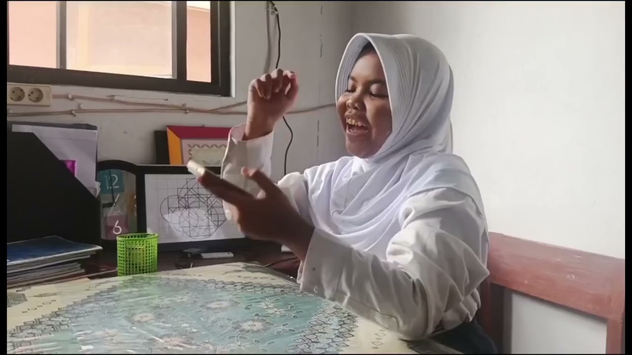Tugas Kelompok Bahasa Indonesia Kls IXC : Bahaya Penipuan 