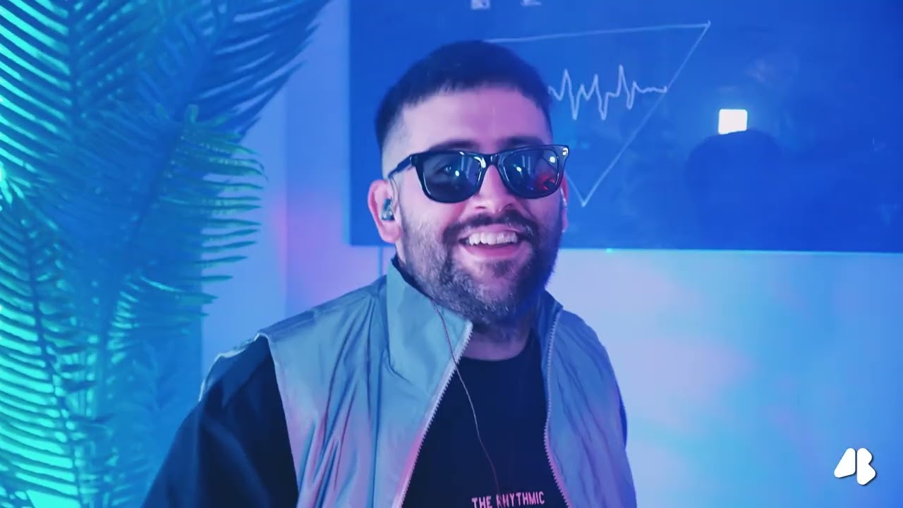 MUD 🔻 - Caifoná (Artes Búho Live Session)