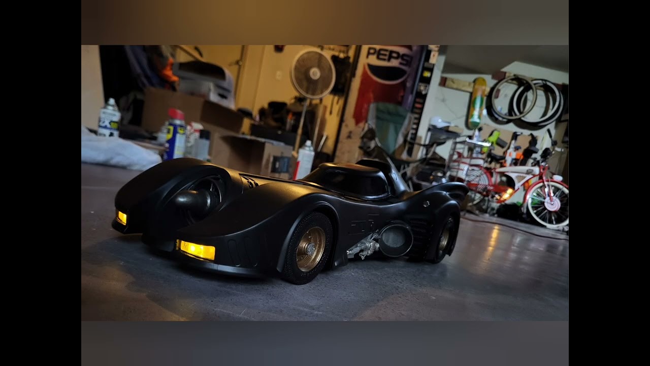 My custom Mcfarlane 1989 batmobile.