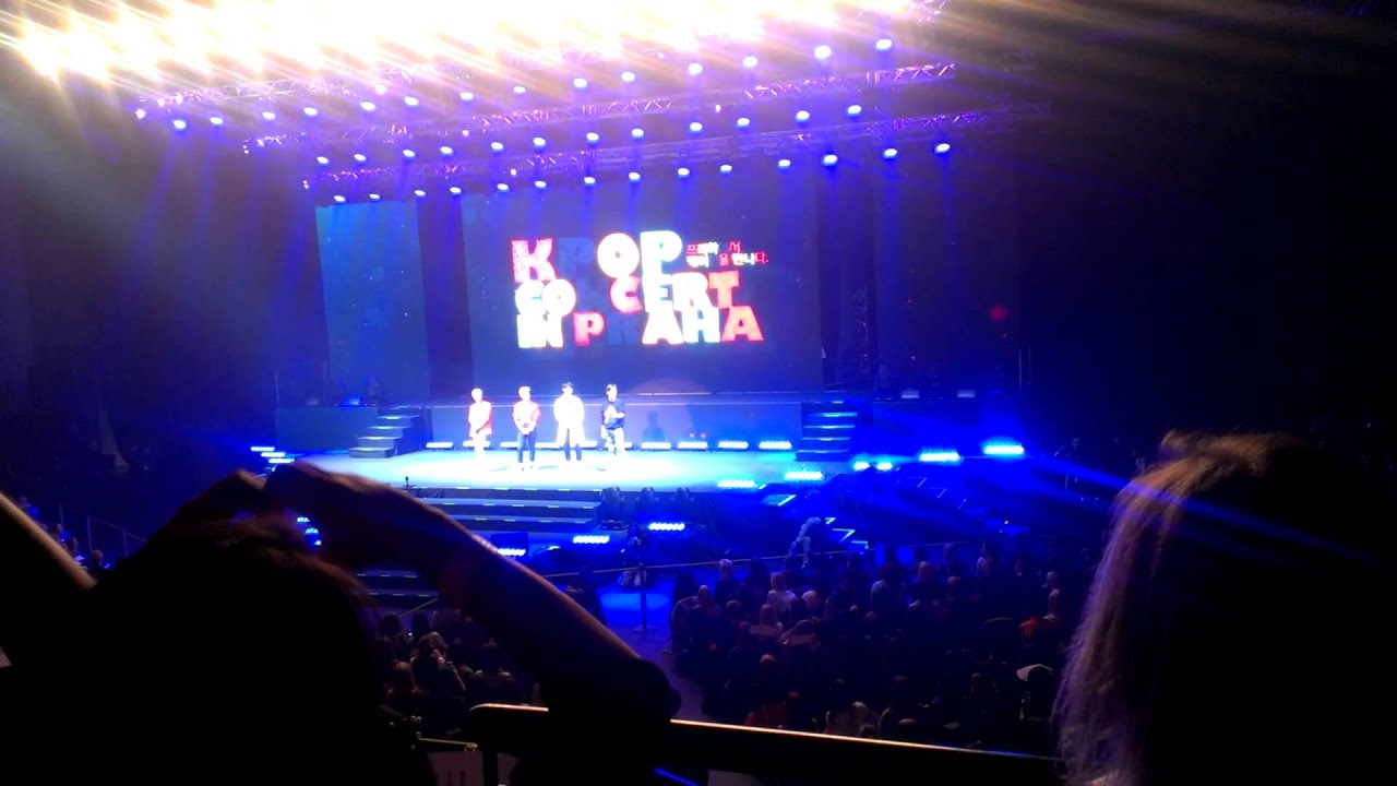 151204 SHINee 샤이니 - talk K-POP in Prague