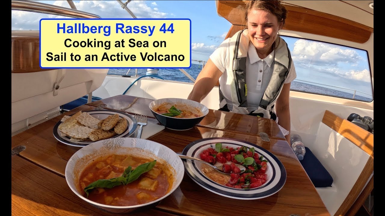 Hallberg Rassy 44: Под парусом на Стромболи, бурное море и отличная еда. Парусный бриз, эпизод 21...