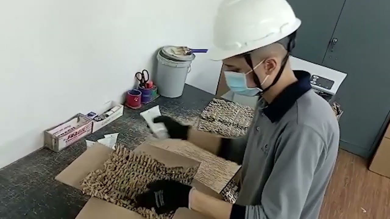 Máquina perforadora de cartón para empresa de Cosméticos