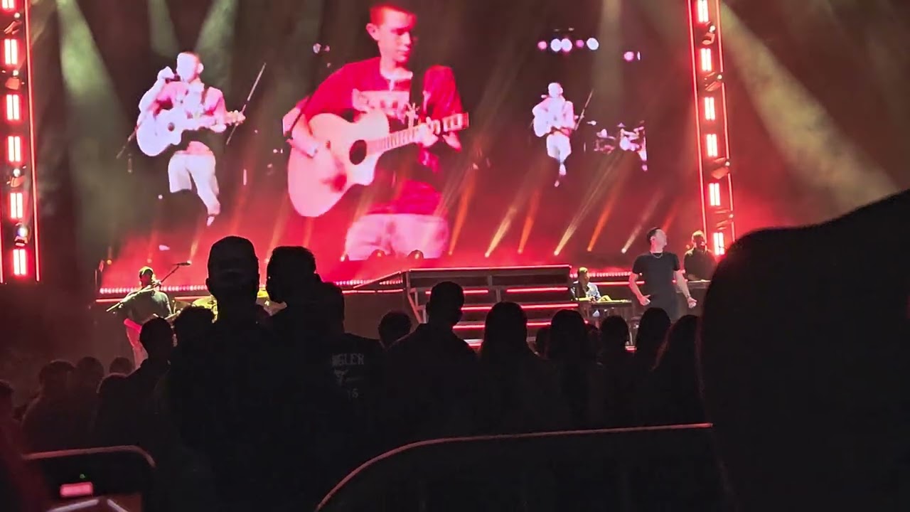 FIVE MORE MINUTES BY: SCOTTY MCCREERY 