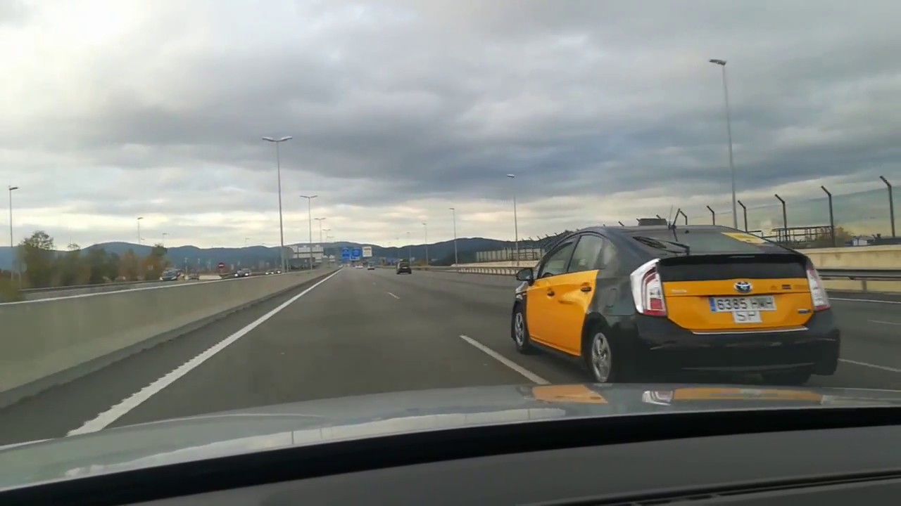 Leaving Barcelona Airport T1 - Parking
