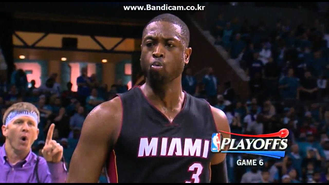 Dwyane Wade 5 points, one block in a minute vs CHA