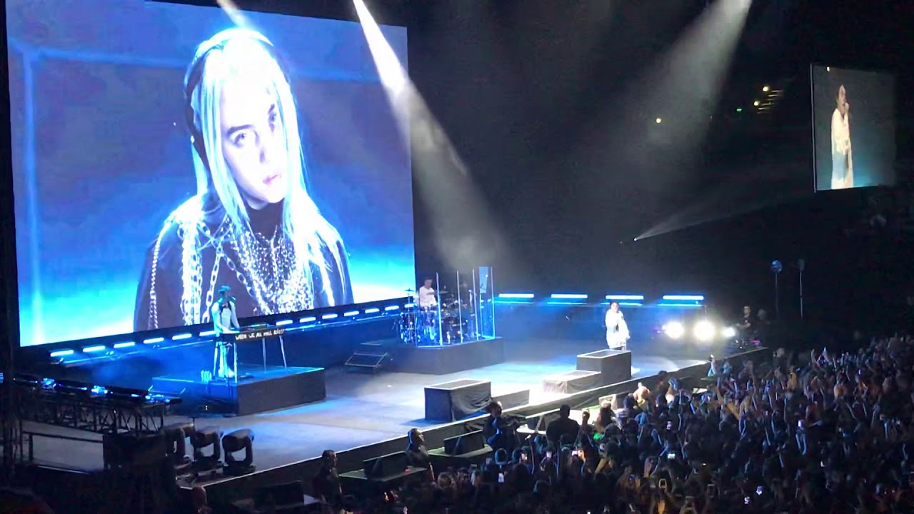 Billie Eilish - Lovely (live) New Zealand Spark Arena