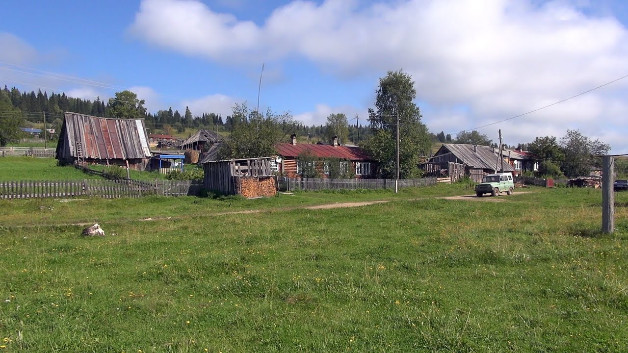 12. Вишерогорск - поселок на реке Вишера. Поселок живет, даже детский сад есть!