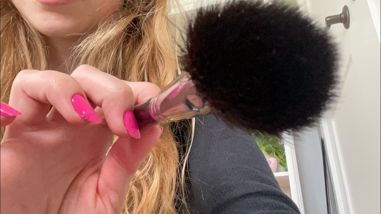 lofi asmr // camera focused // eyelash curler, makeup brush, tweezers, finger tapping
