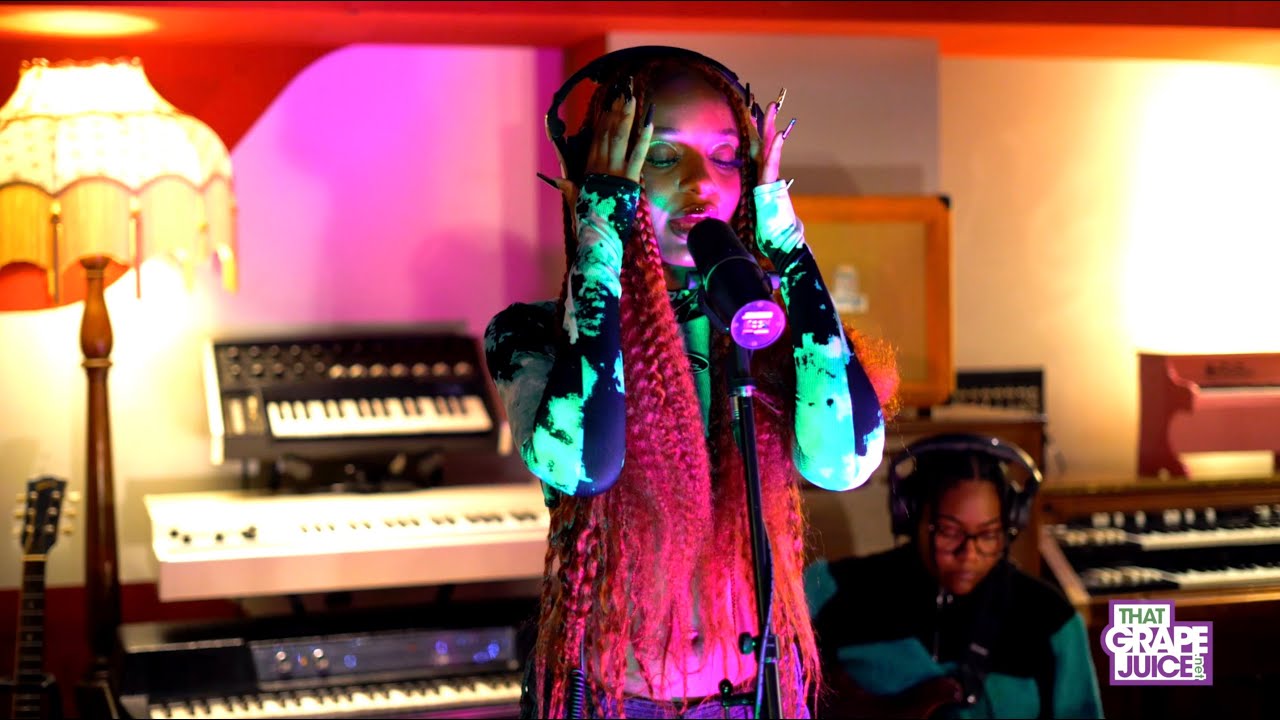 Ayra Starr -  Fashion Killer (Live on That Grape Juice)