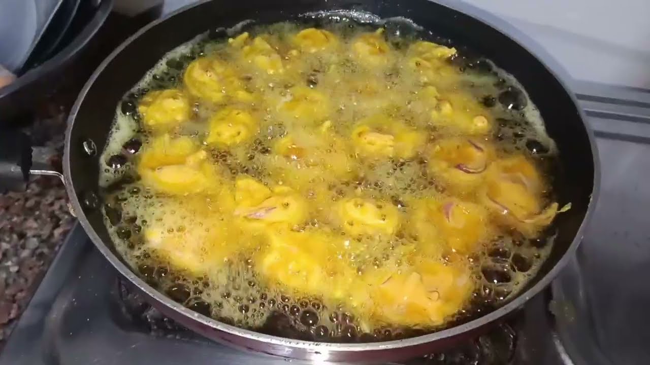 पंजाबी कढ़ी पकोड़ा कैसे बनाई जाती है😋😋#funny #harekfriendkaminahotahai #food #longvideo #viral 