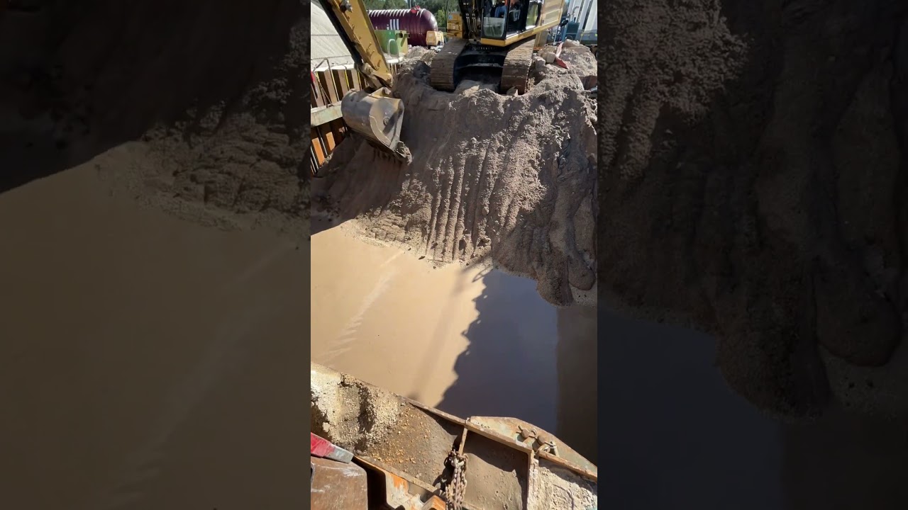 #excavator #constructionequipment #machine #heavyequipment #satisfying #work #demo