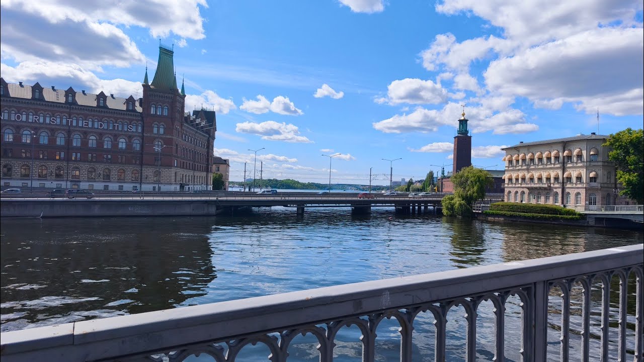 Sodermalm Stockholm City 4K Walking Tour |  Swedenborgsgatan, Björns trädgård,  Mosebacketerrassen.