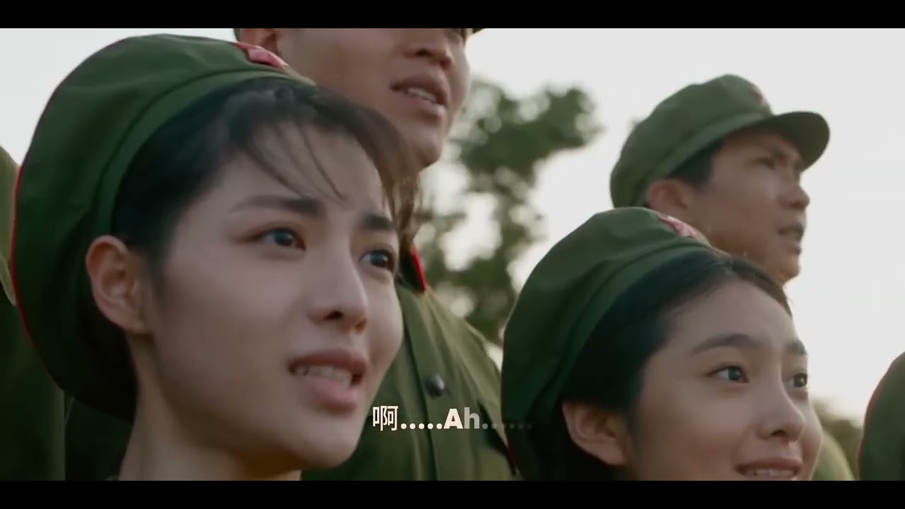 《芳华》电影片尾曲《绒花》 周楠演唱