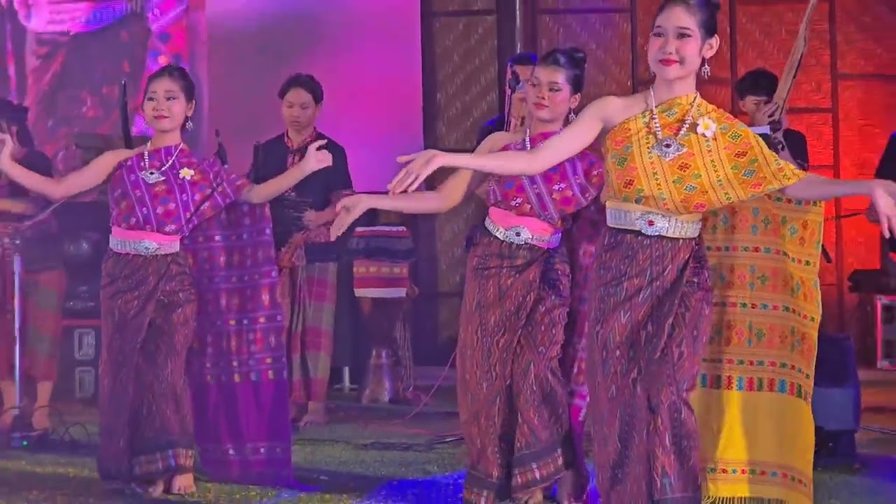 โปงลางโรงเรียนกุฉินาราย ประเพณีผู้ไทยนานาชาติ อำเภอเขาวง#ท่องเที่ยวเชิงวัฒนธรรม #ขอบคุณครับ