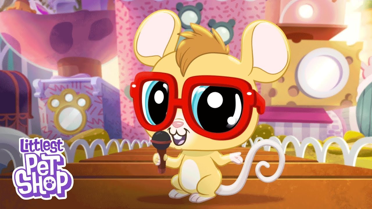 LPS: A World of Our Own - 'Manny About Town' 🐭 Digital Short